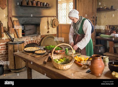 tudor kitchens|medieval tudor kitchen recipes.